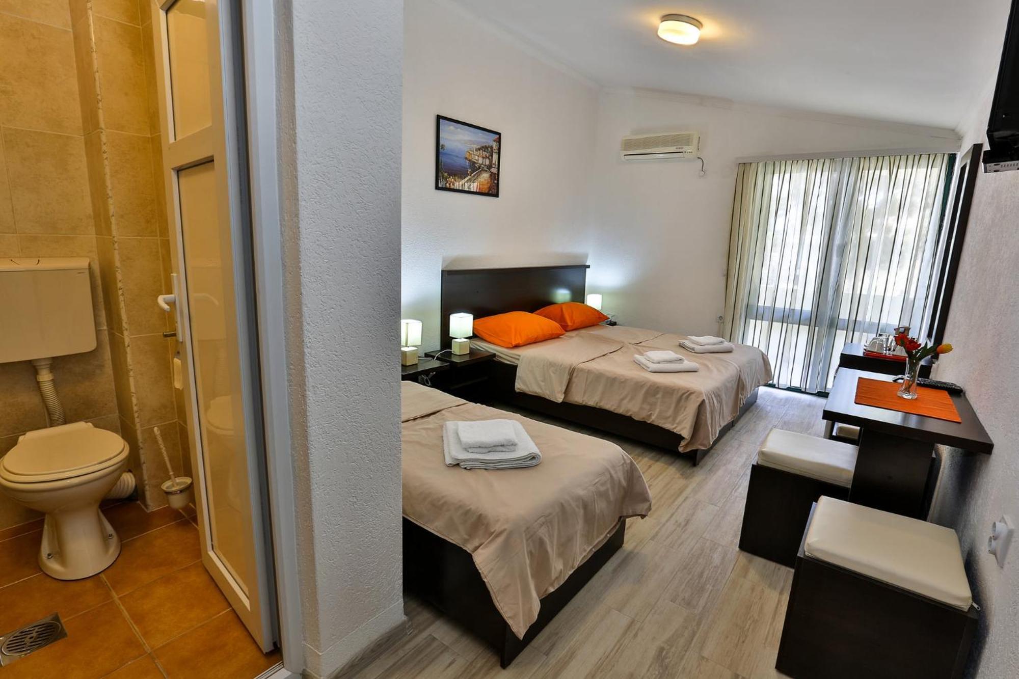 Hotel Adriana บาร์ ภายนอก รูปภาพ